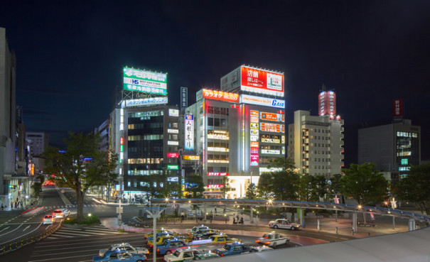 郡山駅前の昼と夜 店舗探しは エリート店舗センター エリート店舗センター S Ownd