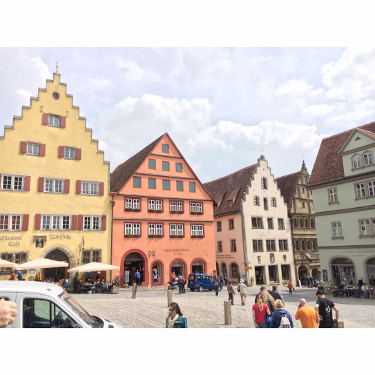 可愛い壁に出会える ドイツで一番ドイツらしい街 ドイツ Rothenburg 旅する幸せ Cobuta Trip