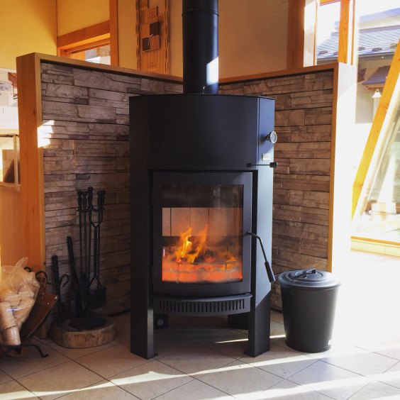 薪ストーブ屋への旅 Aurora Aqua タタッタラ