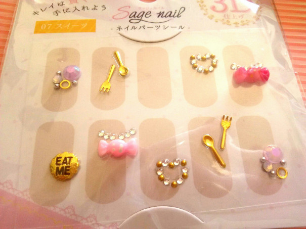 100均 ダイソーのuvレジンキットをアレンジ 二階堂かなっぴのほぼ100均ハンドメイド Diy