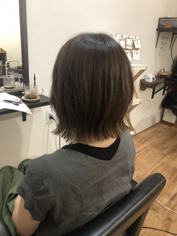 切りっぱなしボブにバレイヤージュカラー Hair Room Toko Toko 切りっぱなしボブにバレイヤージュカラー Hair Room Toko Toko