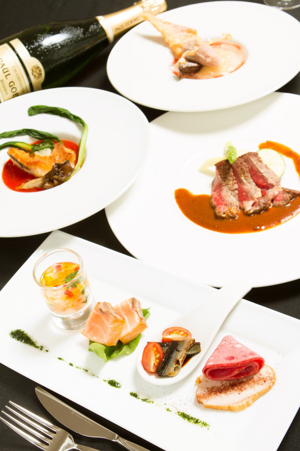 フォト ビストロ ブゾアン Bistro Besoin フォト ビストロ ブゾアン Bistro Besoin