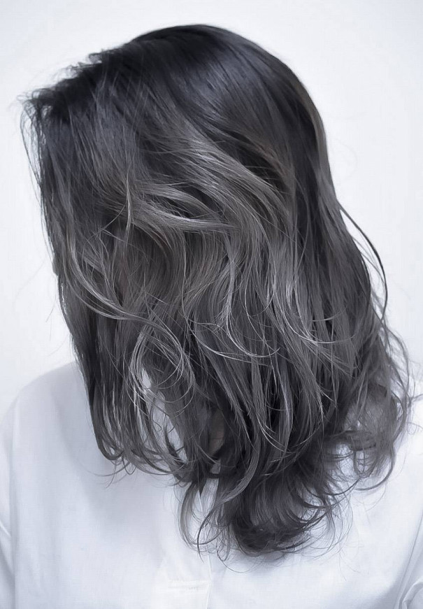 シルバー グラデーション バレイヤージュカラー 沖縄 浦添 美容室 Hair Support Salon Embellir シルバー グラデーション バレイヤージュカラー 沖縄 浦添 美容室 Hair Support Salon Embellir