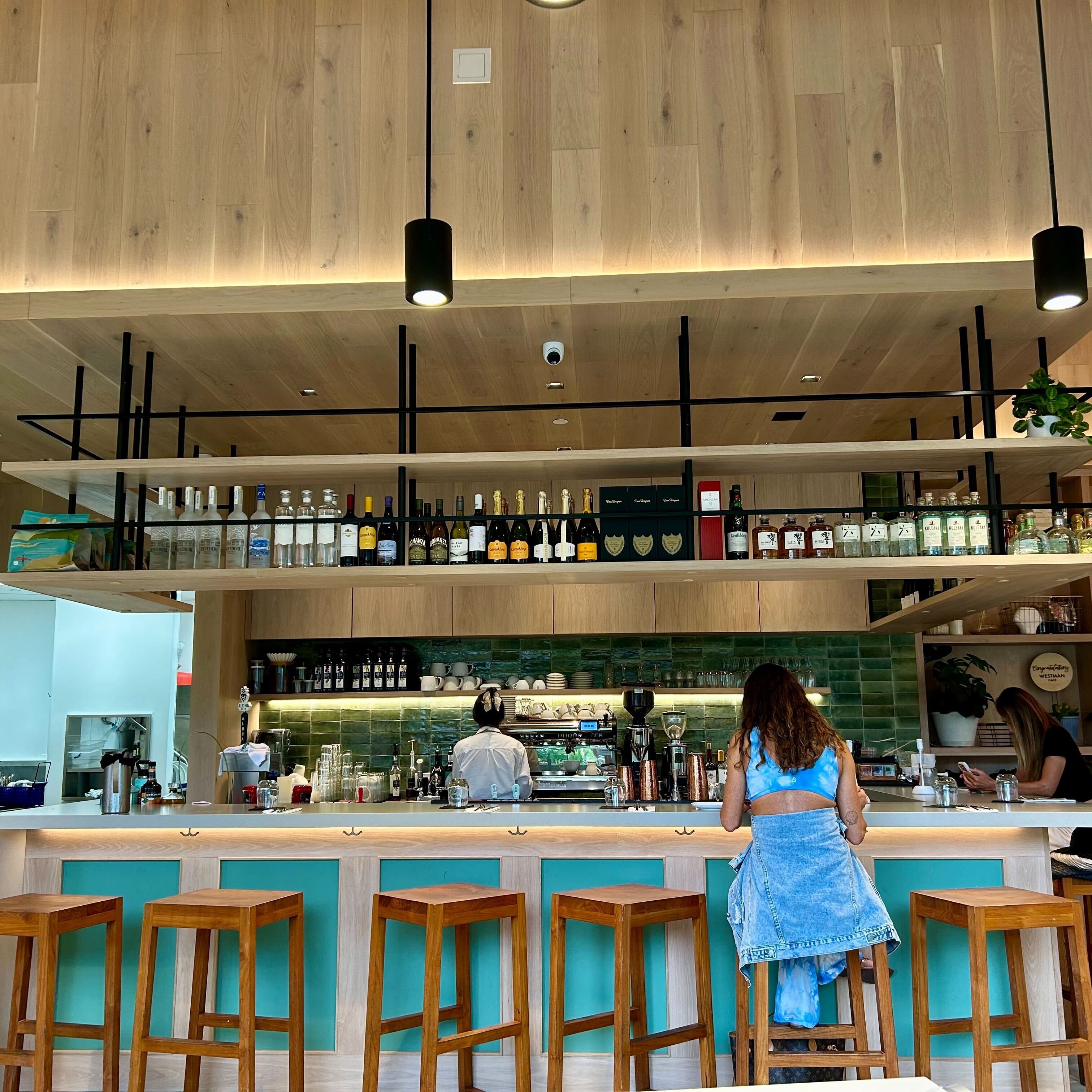 Westman Cafeがカカアコでリニューアルオープン！ | セブン