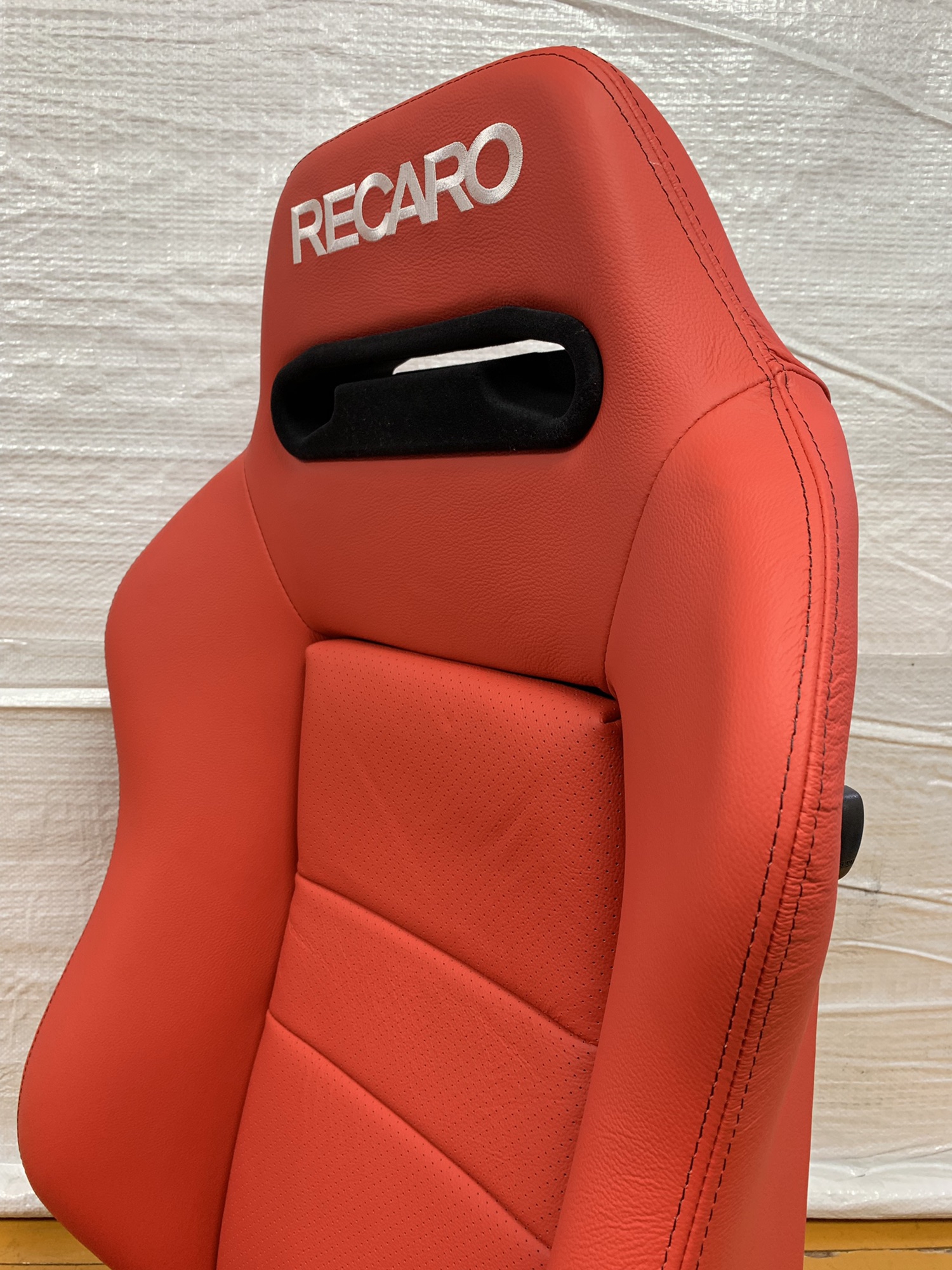 引き取り 引き取り 売り手決まりそうです！sr3 RECARO チップとデール 