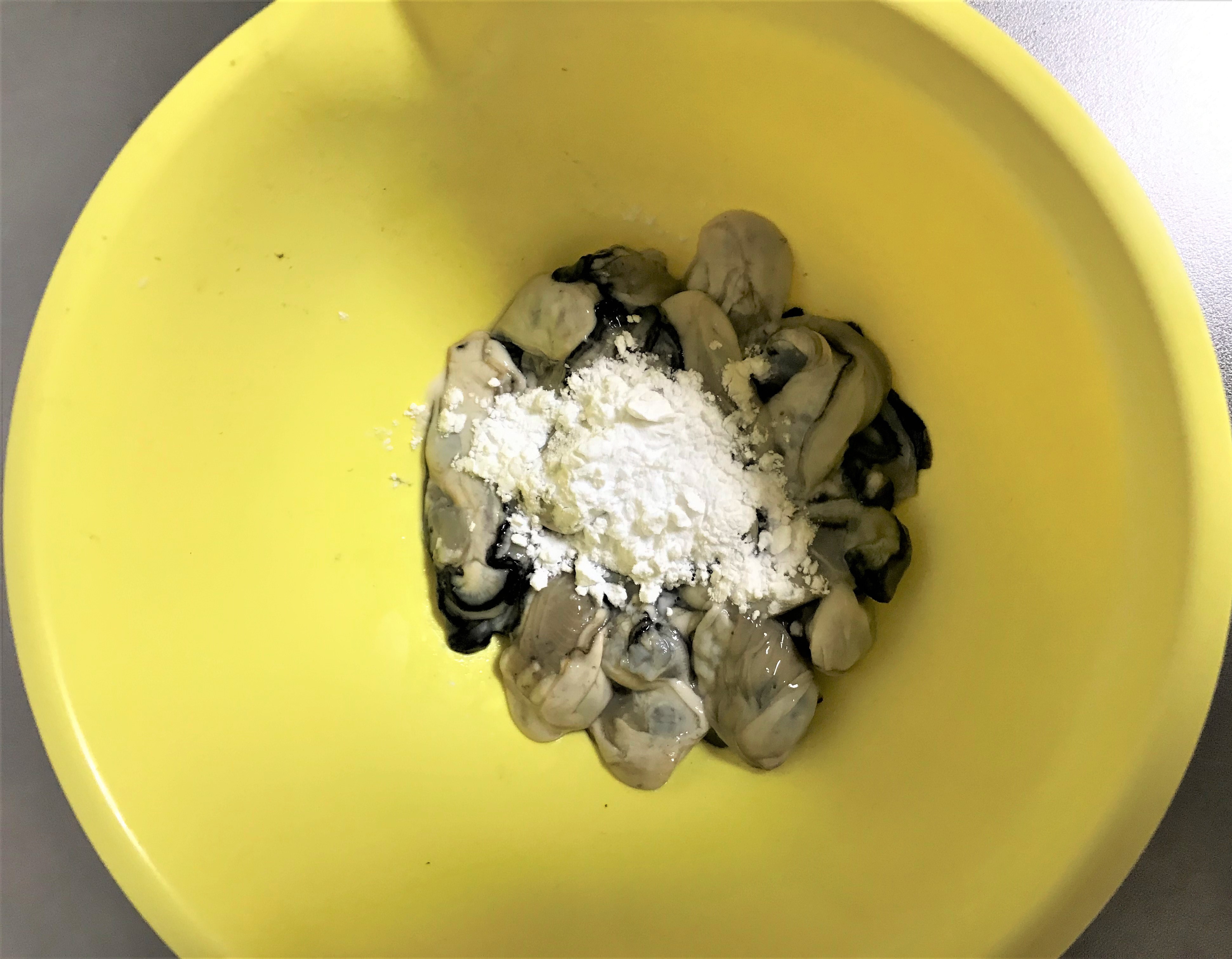 牡蠣の下処理 おうた水産