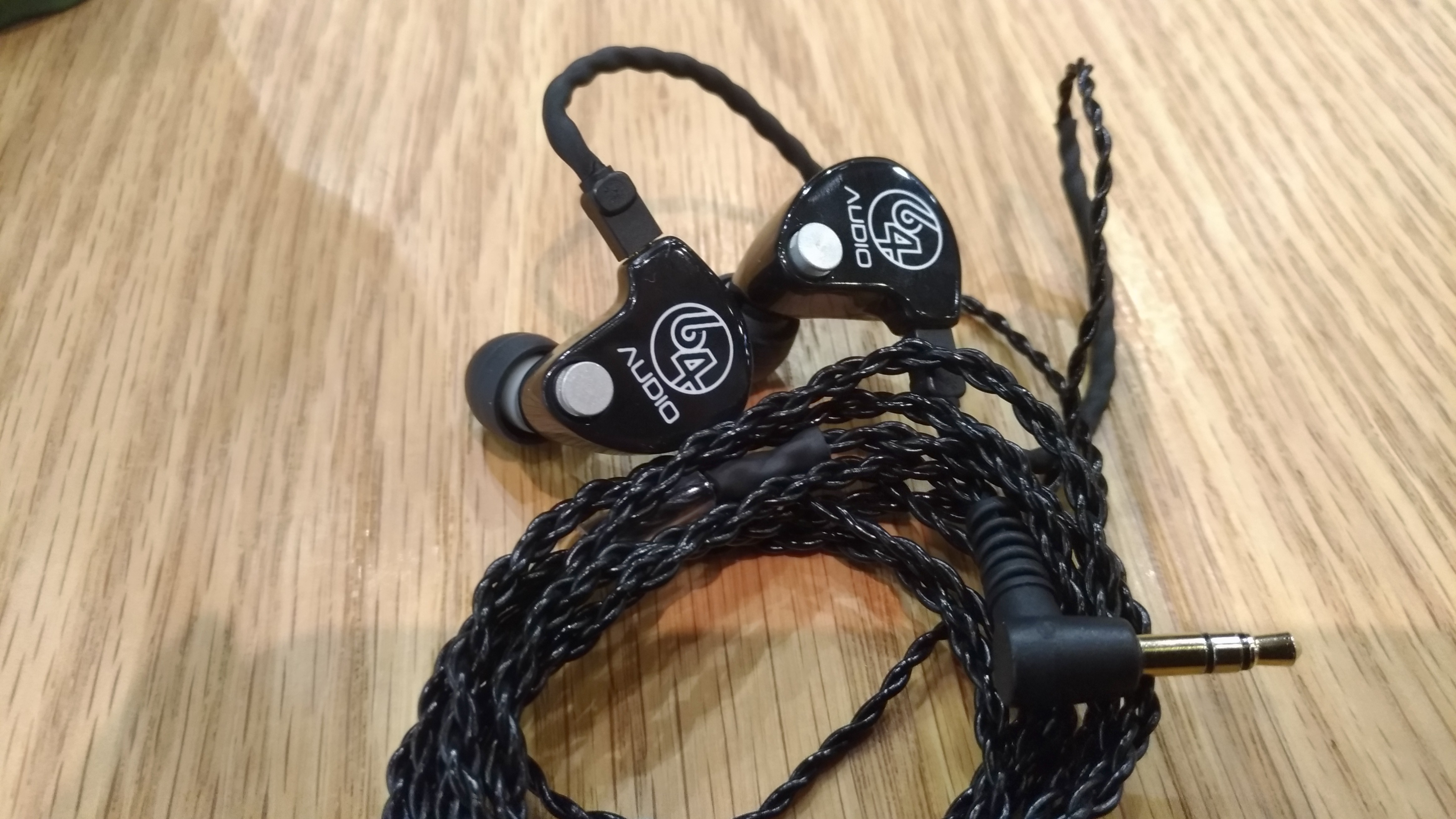 レビュー] 64audio U6 | オーディオと釣りとポンコツと