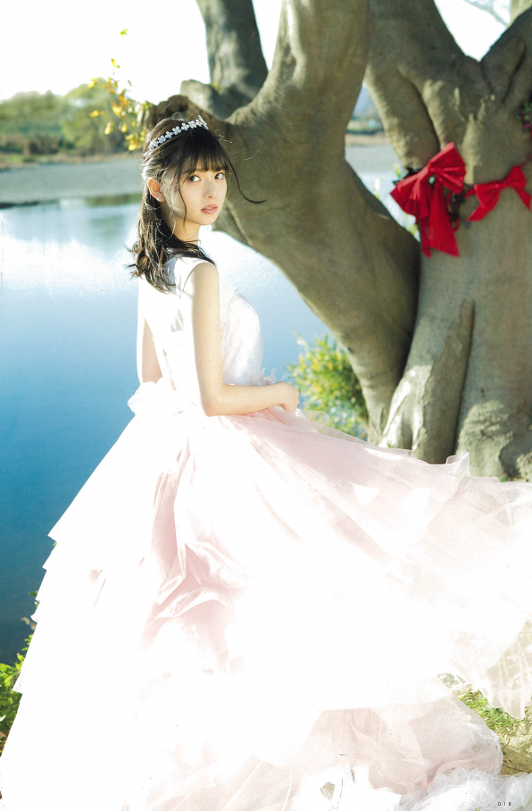 アップトゥボーイ』で齋藤飛鳥さんにティアラをご着用頂きました