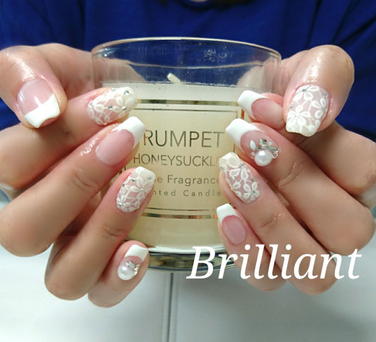 ホワイトレース フレンチネイル Brilliant Nail Salon