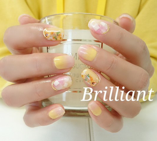 イエローネイル 春ネイル Brilliant Nail Salon