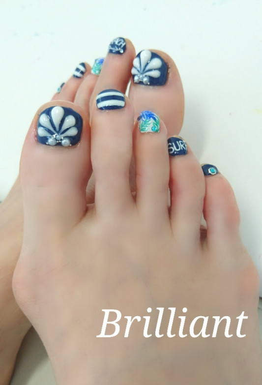 ネイビー サーフネイル 夏ネイル Brilliant Nail Salon