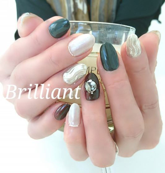 ウェーブネイル クールネイル Brilliant Nail Salon