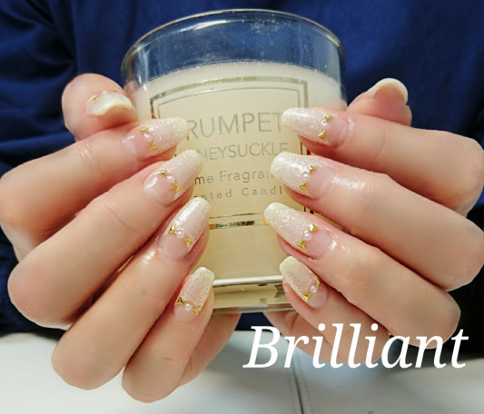 ホワイトシルバー りぼんネイル Brilliant Nail Salon