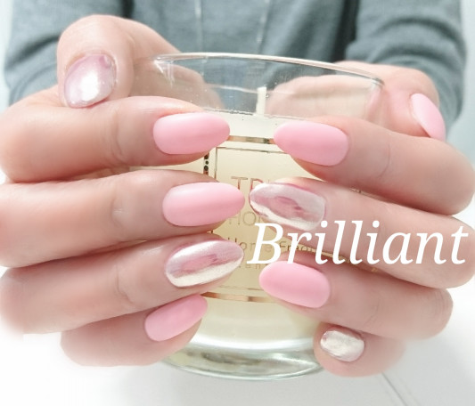 ピンクマット ピンクミラー ネイル Brilliant Nail Salon