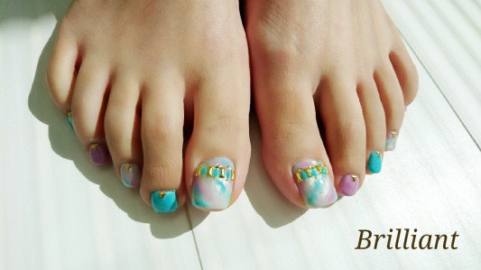 さわやかﾌﾞﾙｰｸﾞﾘｰﾝ ﾊﾟｰﾌﾟﾙ ﾌｯﾄﾈｲﾙ Brilliant Nail Salon