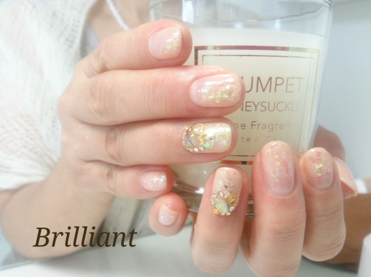 ベージュゴールドきれいなヌーディネイル Brilliant Nail Salon