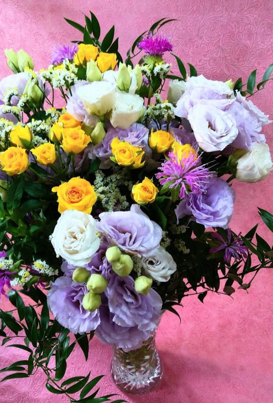 夏らしい色合いの花束です フラワーショップひろ のページ