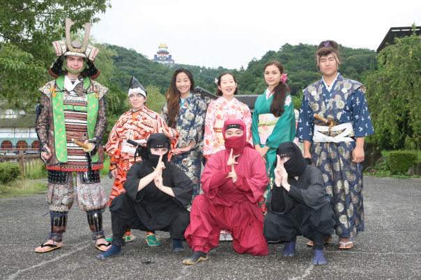 変身写真館で本格的に時代衣裳に変身しよう 伊勢忍者キングダム 旧伊勢安土桃山城下街 広報奉行所