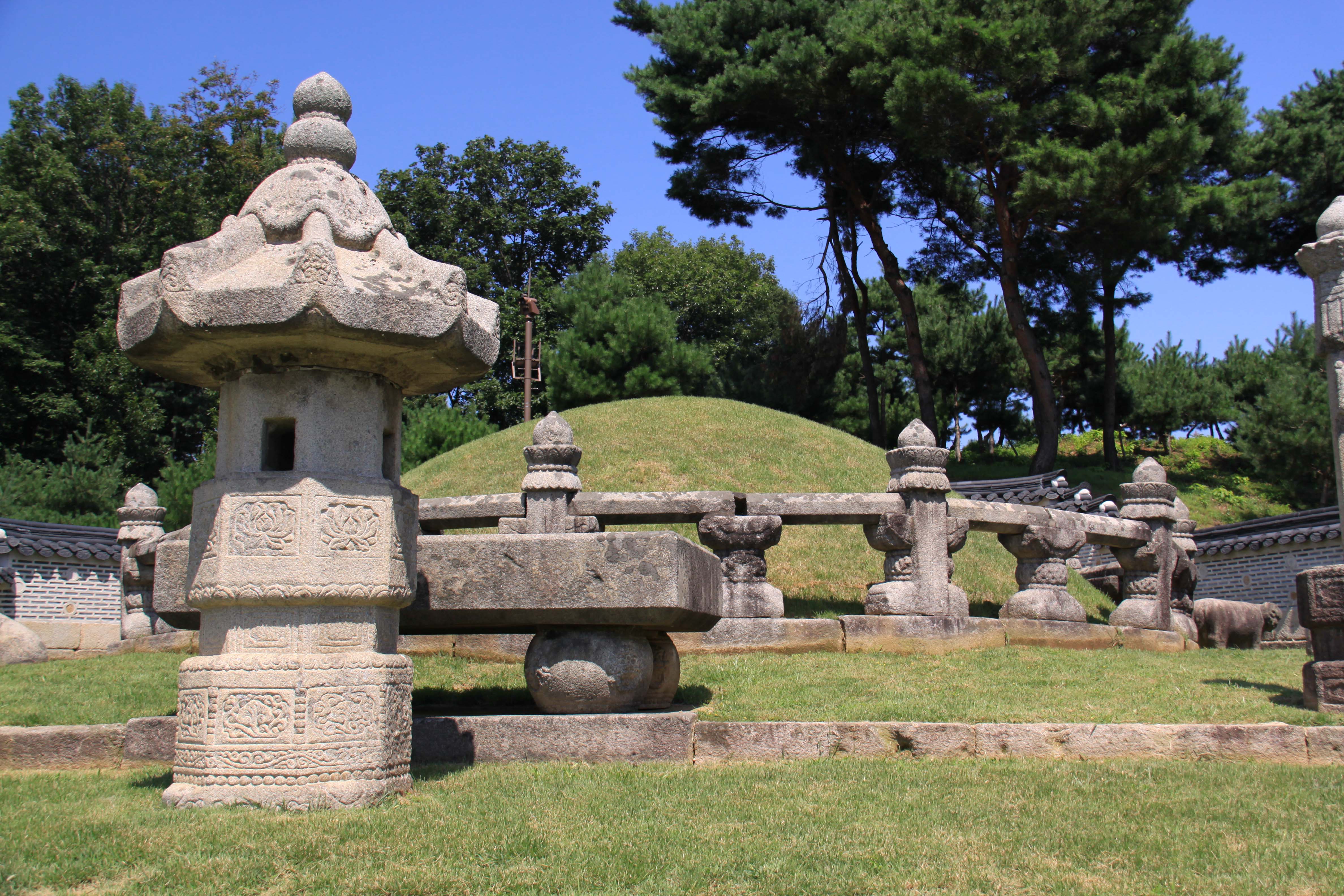 朝鮮王朝の王墓群（韓国） | World Heritage site