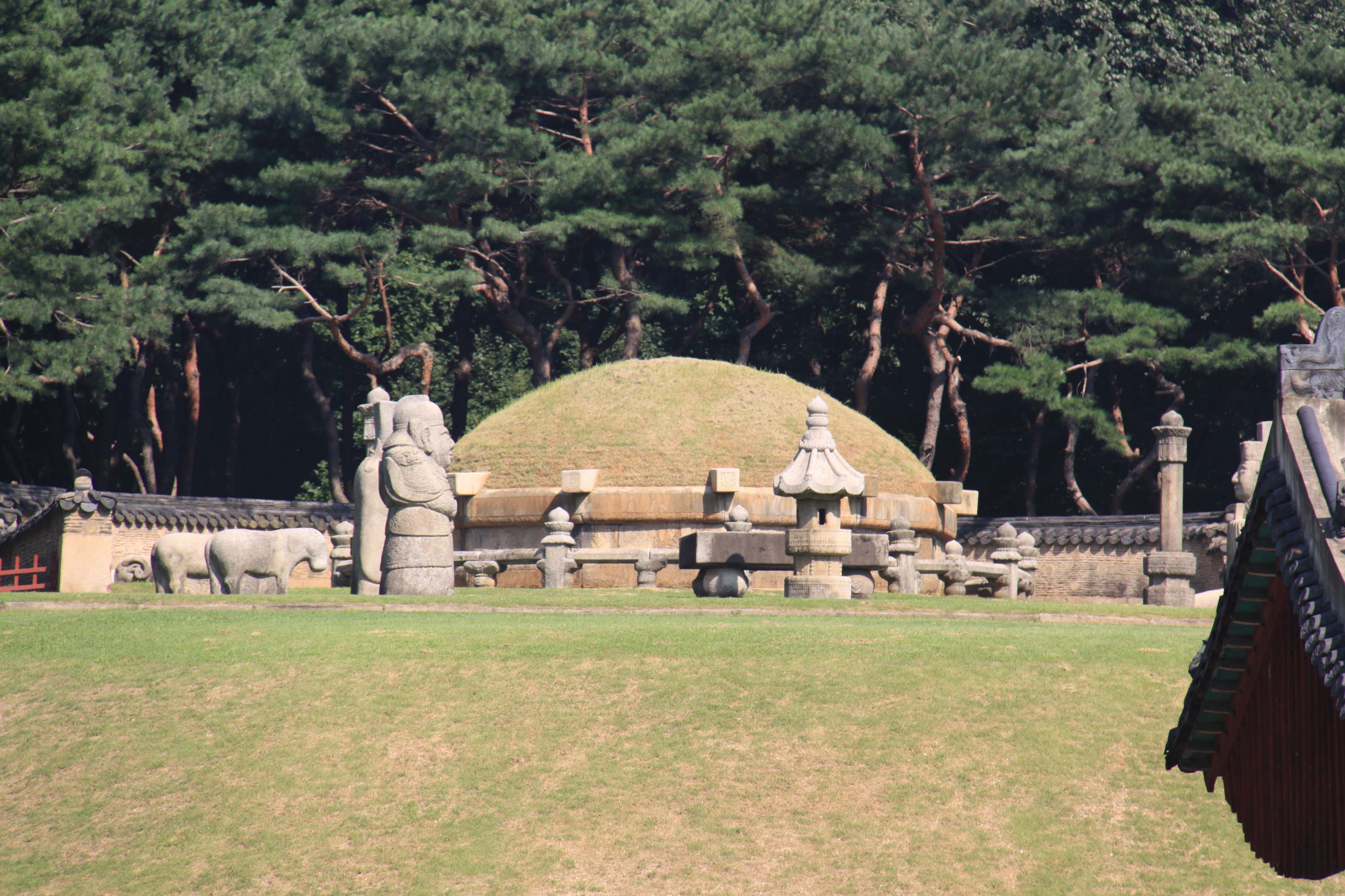 朝鮮王朝の王墓群（韓国） | World Heritage site