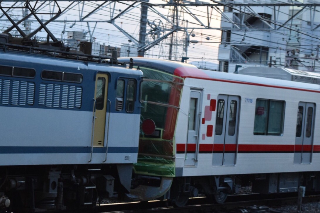 東武70000系第8編成が甲種輸送 (クモヤ443返却回送、221系試運転