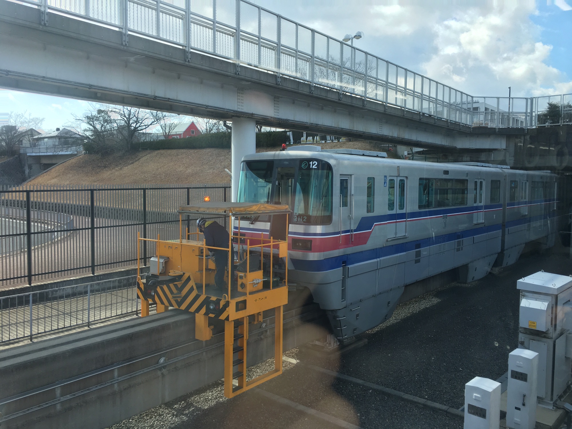速報 大阪モノレール2112編成がLED幕化 | Kansai-Transport.com