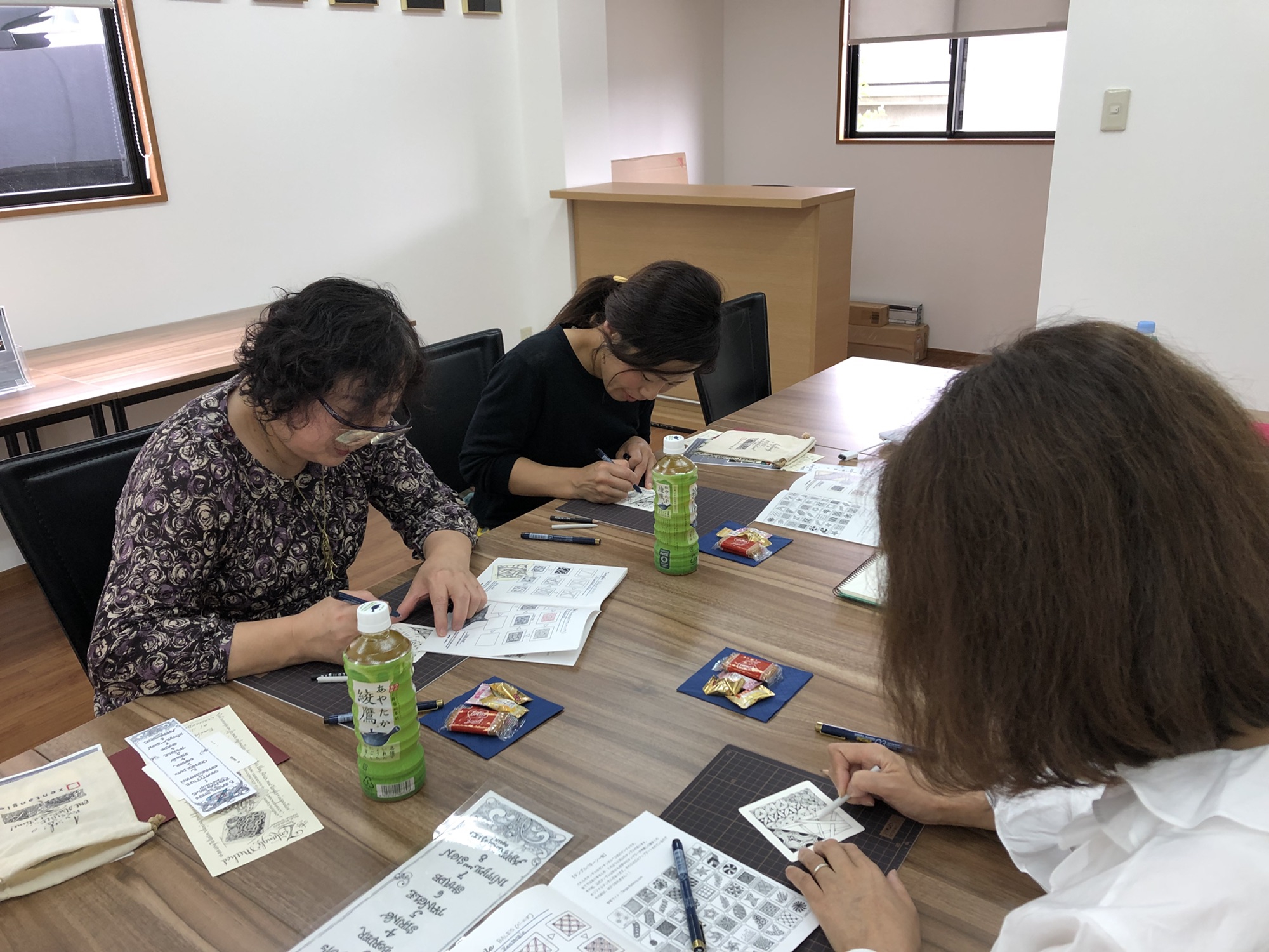 ゼンタングル基本講習...!! | Emi's Tangle / Emiko Kaneko ゼンタングル基本講習...!! | Emi's Tangle / Emiko Kaneko