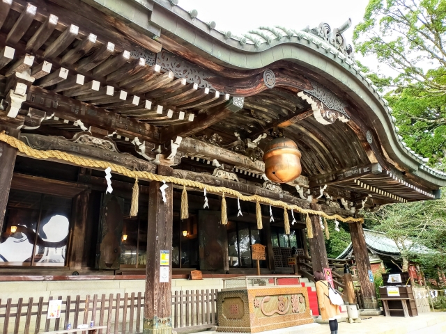 山間に佇む神社 五重塔と富士山を一望できる絶景スポット🗻 📍山梨県【新倉富士