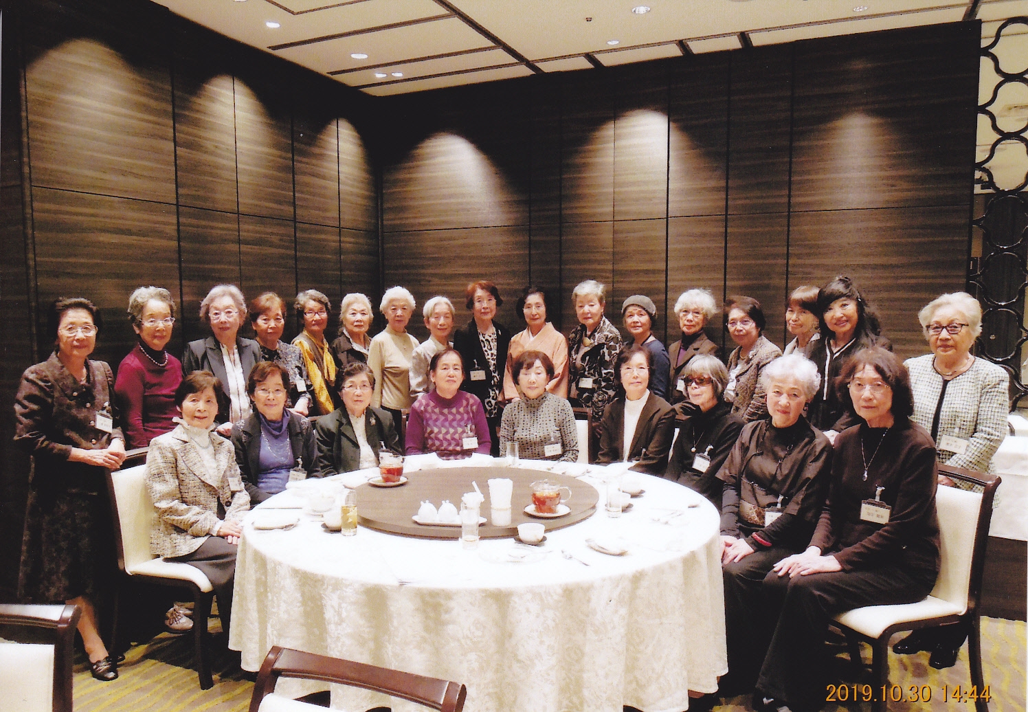 岡野 薫子さんの展覧会があります | 精進同窓会