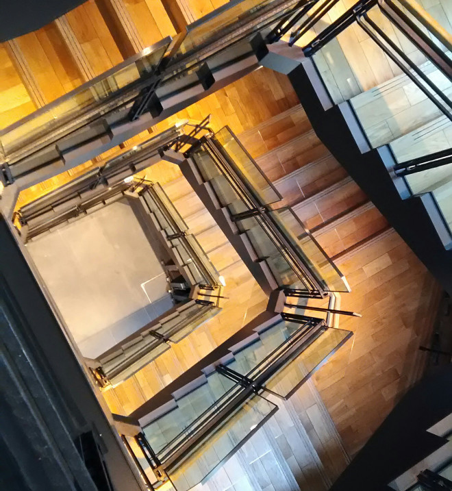 東京駅 川上彩古 Saiko