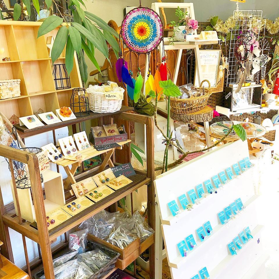 実店舗紹介 | 天然石雑貨屋 毘殊 -Bijyu-