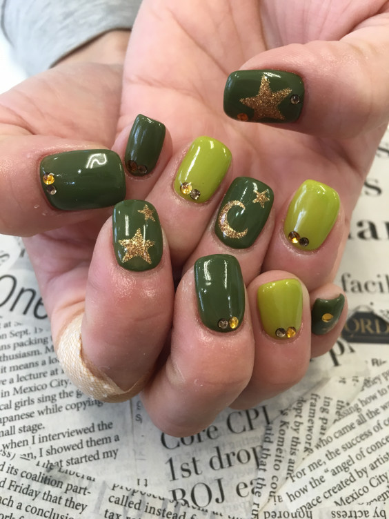 星 月ネイル ４９６０ 伊丹ネイルサロン Nail Gallery Avant アヴァン