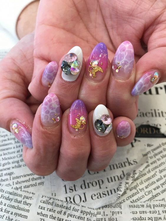 ドロップネイル ６９１０ 伊丹ネイルサロン Nail Gallery Avant アヴァン