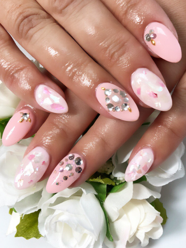 ピンクシェル Nail Salon Chouchou