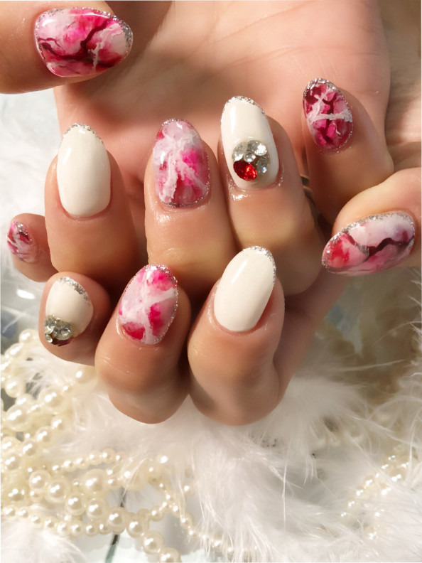 赤大理石風ネイル Nail Salon Chouchou