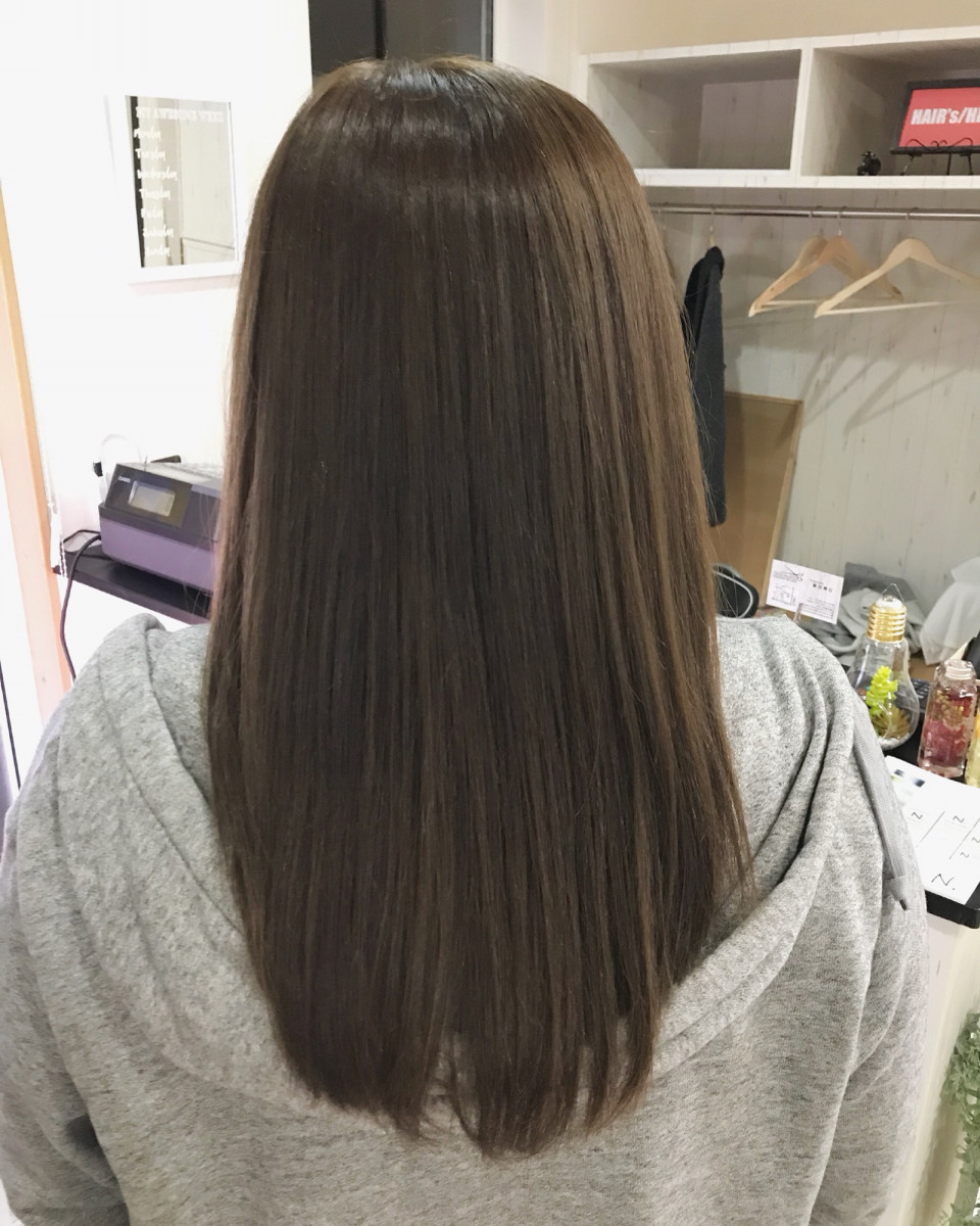 ミルクティーアッシュ ストレートロング Hair S Hi ヘアーズハイ