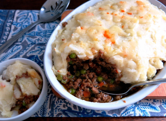 イギリスのシェパーズパイとコテージパイ Riko S Ownd