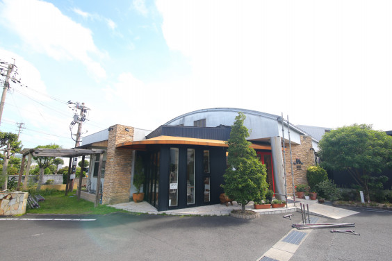 お探しのスイーツがきっとあるかも モン シェリー松下 Kagoshima Cafe Guide