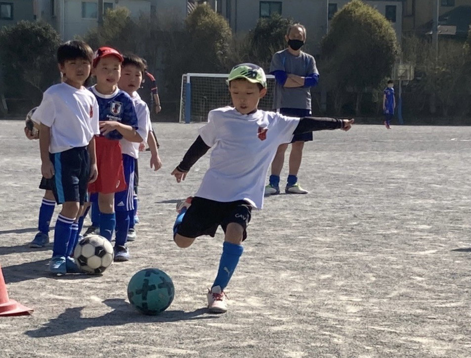 38 39期 2年生 1年生 練習 七小 Obの先輩は最高のお手本 八王子七小サッカークラブ 八王子七小sc 東京都八王子市の少年サッカー クラブ