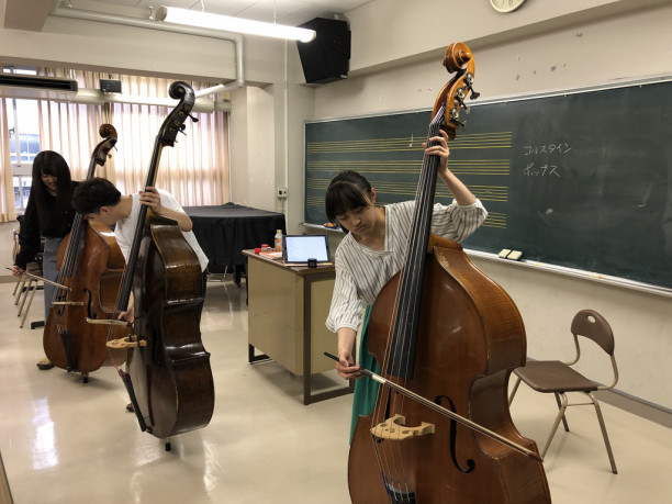 コントラバスという楽器 東京音大吹奏楽アカデミー楽器別指導法 荻原明 別館