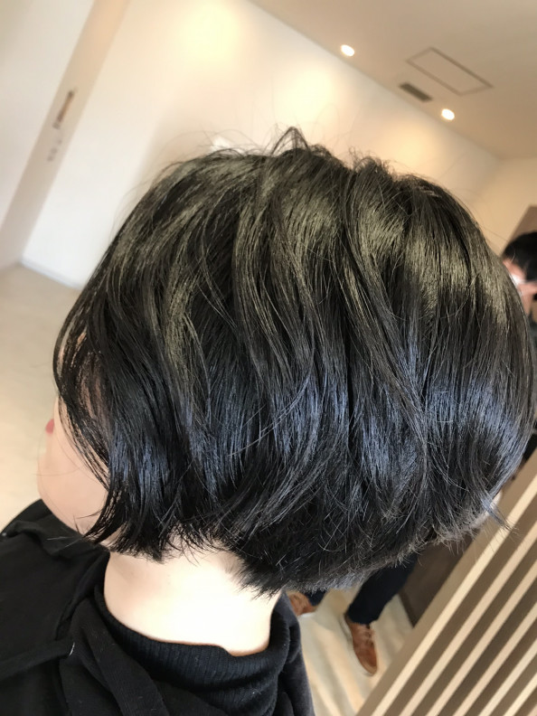 襟足刈り上げショートスタイル 十三 美容室 ヘアサロン Sol A Hairmake ソルア ヘアメイク