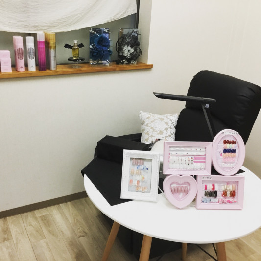 ワンカラー1本アート 出張nail Salonプルメリア ブーケ