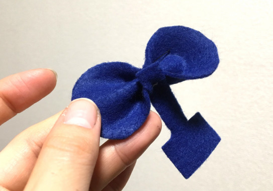 きつくない 完全100円で作れちゃう蝶ネクタイ Cmykレシピ きつくない 完全100円で作れちゃう蝶ネクタイ Cmykレシピ