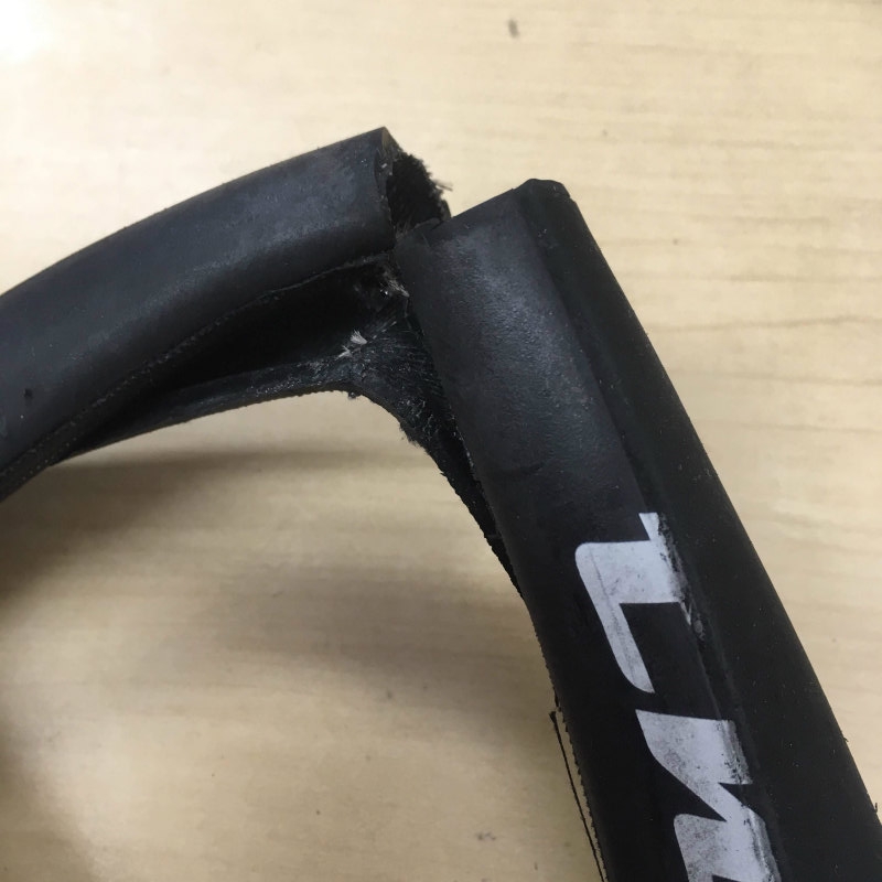 新品!! wtb thickslick 700×23mm 2本 ピスト　スキッド 新品!! wtb thickslick 700×23mm 2本 ピスト スキッド（*WTB