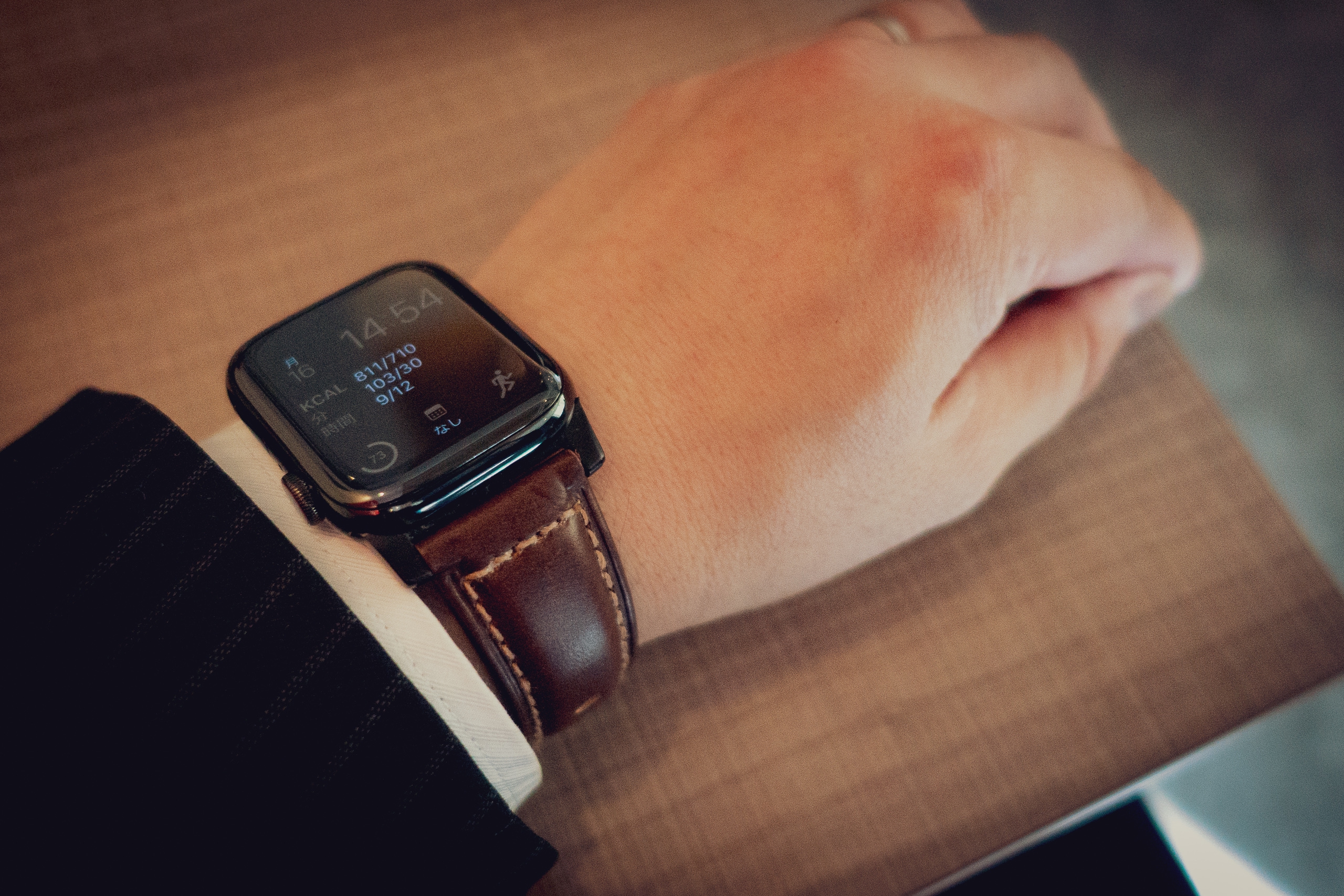 GINGER掲載商品】 nomad レザーベルト Apple Watch 革 皮 44mm 42mm - レザーベルト - ucs.gob.ve