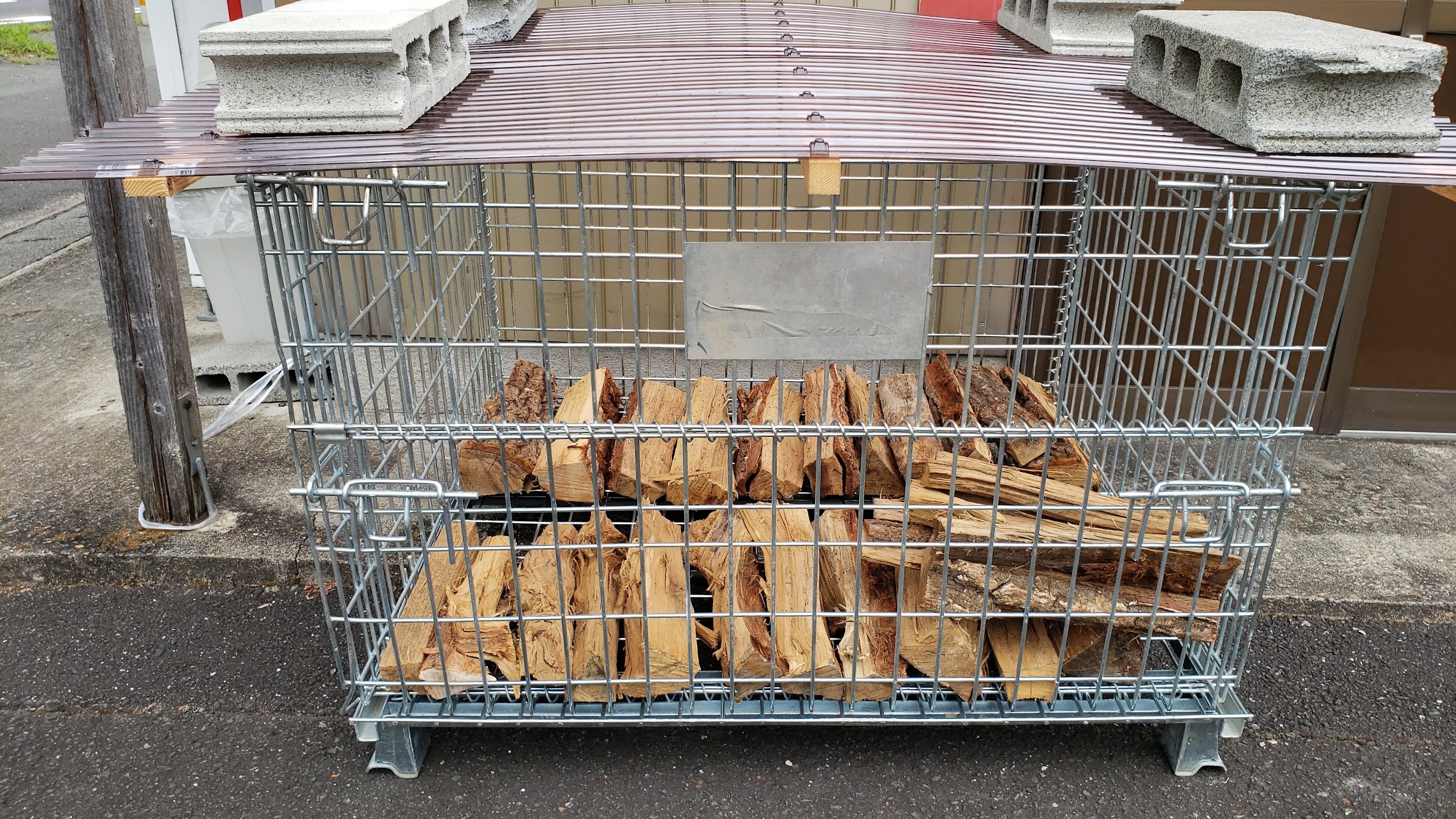 中古極上 メッシュパレット2個 薪ストーブ 薪保管に最適