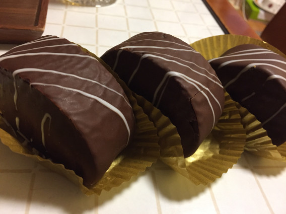 濃厚チョコロールケーキ シーバンパパとゆかいな仲間たち