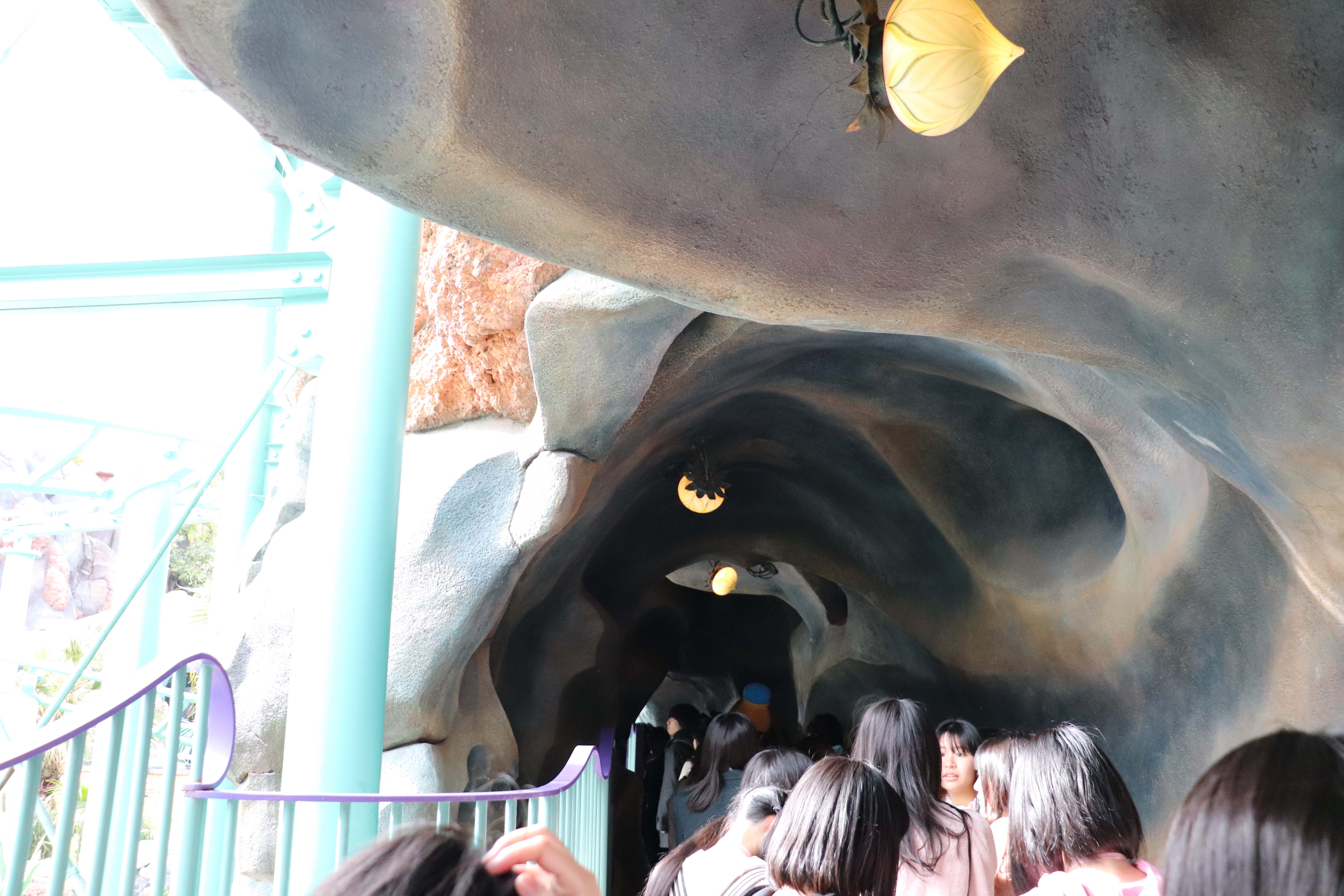 フランダーのフライングフィッシュコースター（東京ディズニー