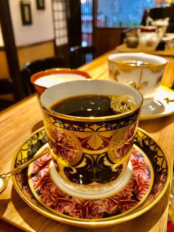 素敵な珈琲カップが選べる喫茶店 Mukyokissa 夢境喜茶