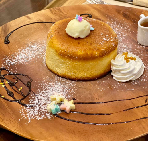 フレンチトーストのパフェ Mukyokissa 夢境喜茶